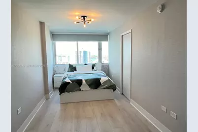 7135 Collins Ave #1533, Miami Beach, FL 33141 - Photo 6