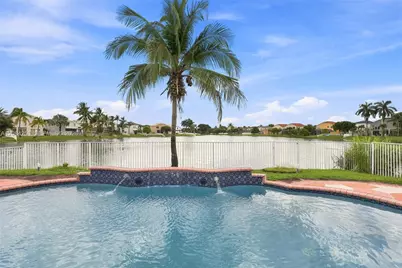 1421 NW 159th Ave, Pembroke Pines, FL 33028 - Photo 4
