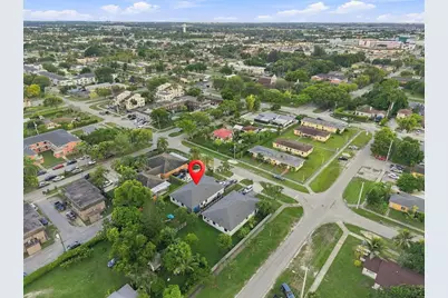 87 NE 12th St, Homestead, FL 33030 - Photo 4