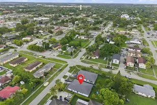 87 NE 12th St, Homestead, FL 33030 - Photo 6