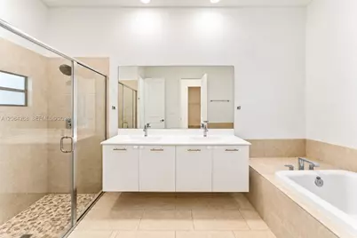 17564 SW 41st St, Miramar, FL 33029 - Photo 32