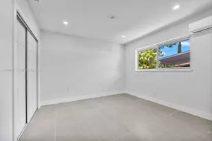 1849 NW 16th St, Miami, FL 33125 - Photo 8