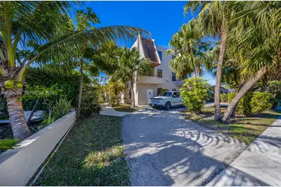 230 Canal St #202, Miami Springs, FL 33166 - Photo 28