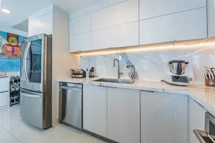 60 SW 13th St, Miami, FL 33130 - Photo 24