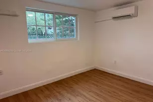 160 NE 55th St, Miami, FL 33137 - Photo 4