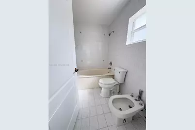 3397 W 72nd Pl, Hialeah, FL 33018 - Photo 14