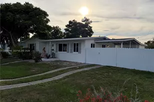 22202 Belinda Ave, Other City - In The State Of Florida, FL 33952 - Photo 2