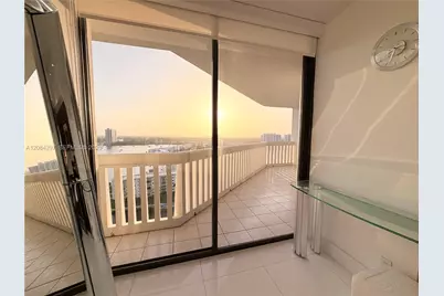 1000 W Island Blvd #1911, Aventura, FL 33160 - Photo 18