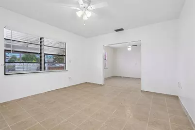 3395 SW 88th Pl, Miami, FL 33165 - Photo 14