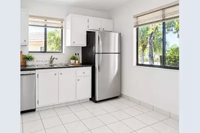182 Lakeview Dr #204, Weston, FL 33326 - Photo 6