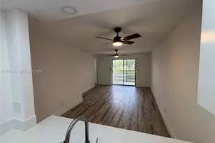 10304 Sunrise Lakes Blvd, Sunrise, FL 33322 - Photo 16