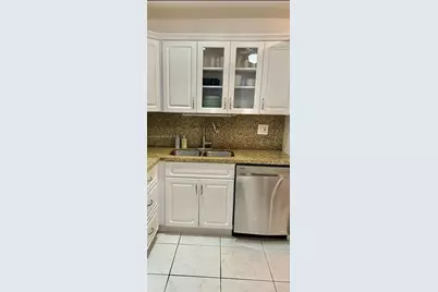 329 SE 3rd St #405T, Hallandale Beach, FL 33009 - Photo 18