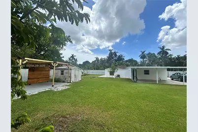 1843 NW 107th St, Miami, FL 33167 - Photo 28