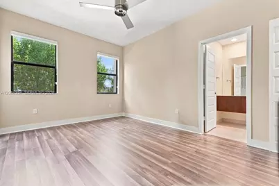 10455 NW 82nd St #10, Doral, FL 33178 - Photo 16