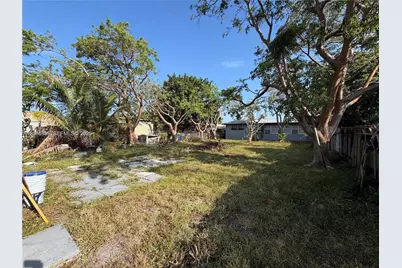 2212 Grant St #2, Hollywood, FL 33020 - Photo 18