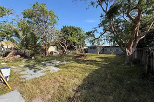 2212 Grant St, Hollywood, FL 33020 - Photo 18