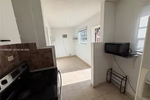 2212 Grant St, Hollywood, FL 33020 - Photo 4