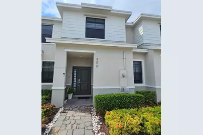 300 NE 12th St, Florida City, FL 33034 - Photo 2
