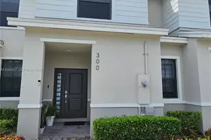 300 NE 12th St, Florida City, FL 33034 - Photo 2