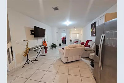 300 NE 12th St, Florida City, FL 33034 - Photo 22