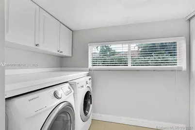 375 SW 20th Rd #1, Miami, FL 33129 - Photo 2