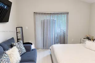 5260 NW 184th Ln, Miami Gardens, FL 33055 - Photo 16