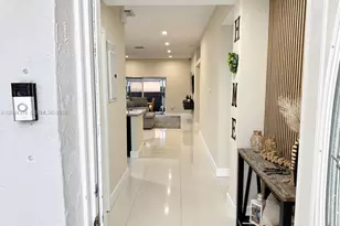 5260 NW 184th Ln, Miami Gardens, FL 33055 - Photo 4