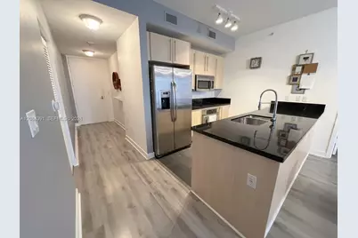 79 SW 12th St #2410-S, Miami, FL 33130 - Photo 2