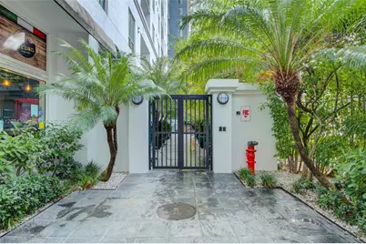 234 NE 3rd St #UPH01, Miami, FL 33132 - Photo 28