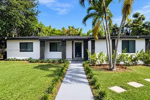 930 NE 163rd St, North Miami Beach, FL 33162 - Photo 1