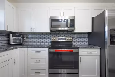 6100 NW 44th St #405, Lauderhill, FL 33319 - Photo 14