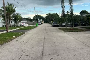 6470 NW 20th Ct, Sunrise, FL 33313 - Photo 24