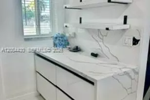 18901 NE 14th Ave, Miami, FL 33179 - Photo 8