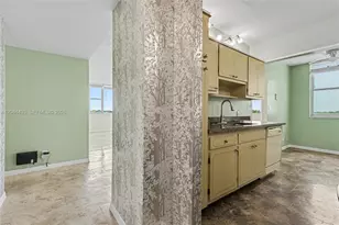4330 Hillcrest Dr, Hollywood, FL 33021 - Photo 12