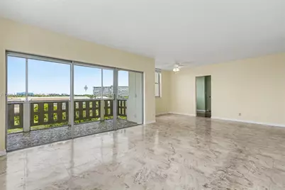 4330 Hillcrest Dr #520, Hollywood, FL 33021 - Photo 8