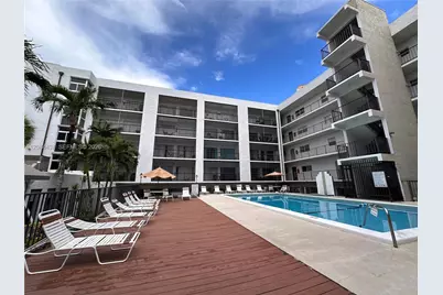 201 178th Dr #527, Sunny Isles Beach, FL 33160 - Photo 4