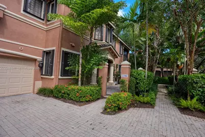 2706 Kinsington Cir #23-2, Weston, FL 33332 - Photo 1