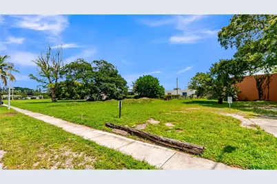 24 NW 5th Ave, Dania Beach, FL 33004 - Photo 10