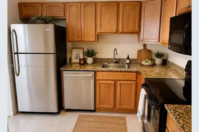 2741 Taft St #206, Hollywood, FL 33020 - Photo 6