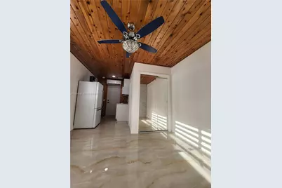 1113 NE 8th St #Efficiency, Hallandale Beach, FL 33009 - Photo 8