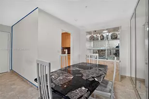 11685 Canal Dr, North Miami, FL 33181 - Photo 10