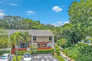 3908 Parkside Ln, Hollywood, FL 33021 - Photo 38