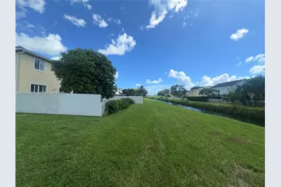 13986 SW 276th Way, Homestead, FL 33032 - Photo 6