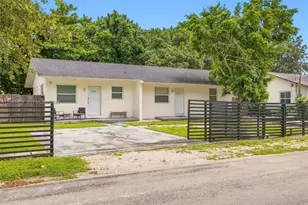 7981 NW 12th Pl, Miami, FL 33147 - Photo 1