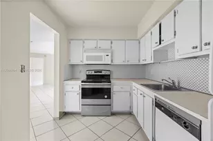 1200 NE Miami Gardens Dr, Miami, FL 33179 - Photo 14