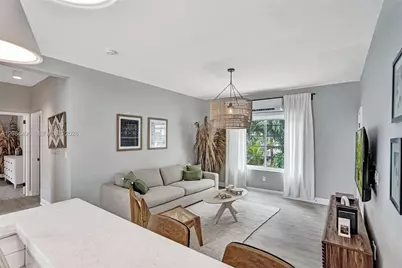 1431 Lincoln Ter #3, Miami Beach, FL 33139 - Photo 6