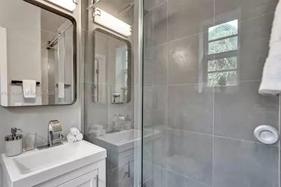 1431 Lincoln Ter #3, Miami Beach, FL 33139 - Photo 30
