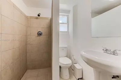571 NE 64th St #Studio, Miami, FL 33138 - Photo 10