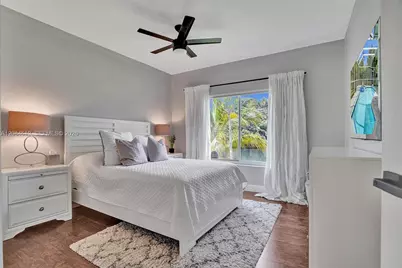 10261 SW 13th St #0, Pembroke Pines, FL 33025 - Photo 16