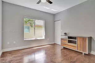 10261 SW 13th St, Pembroke Pines, FL 33025 - Photo 20